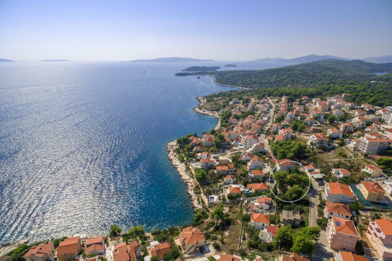 Holiday Home Barbara Trogir Bagian luar foto